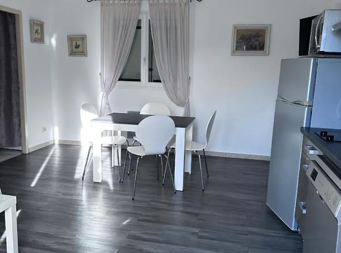 La Vue Etoilee Apartment *